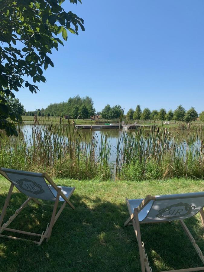 Dworek Romanowski Sulowo  Buitenkant foto