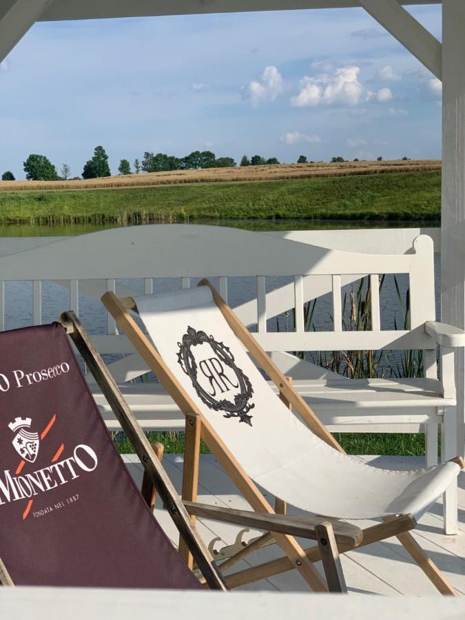 Dworek Romanowski Sulowo  Buitenkant foto